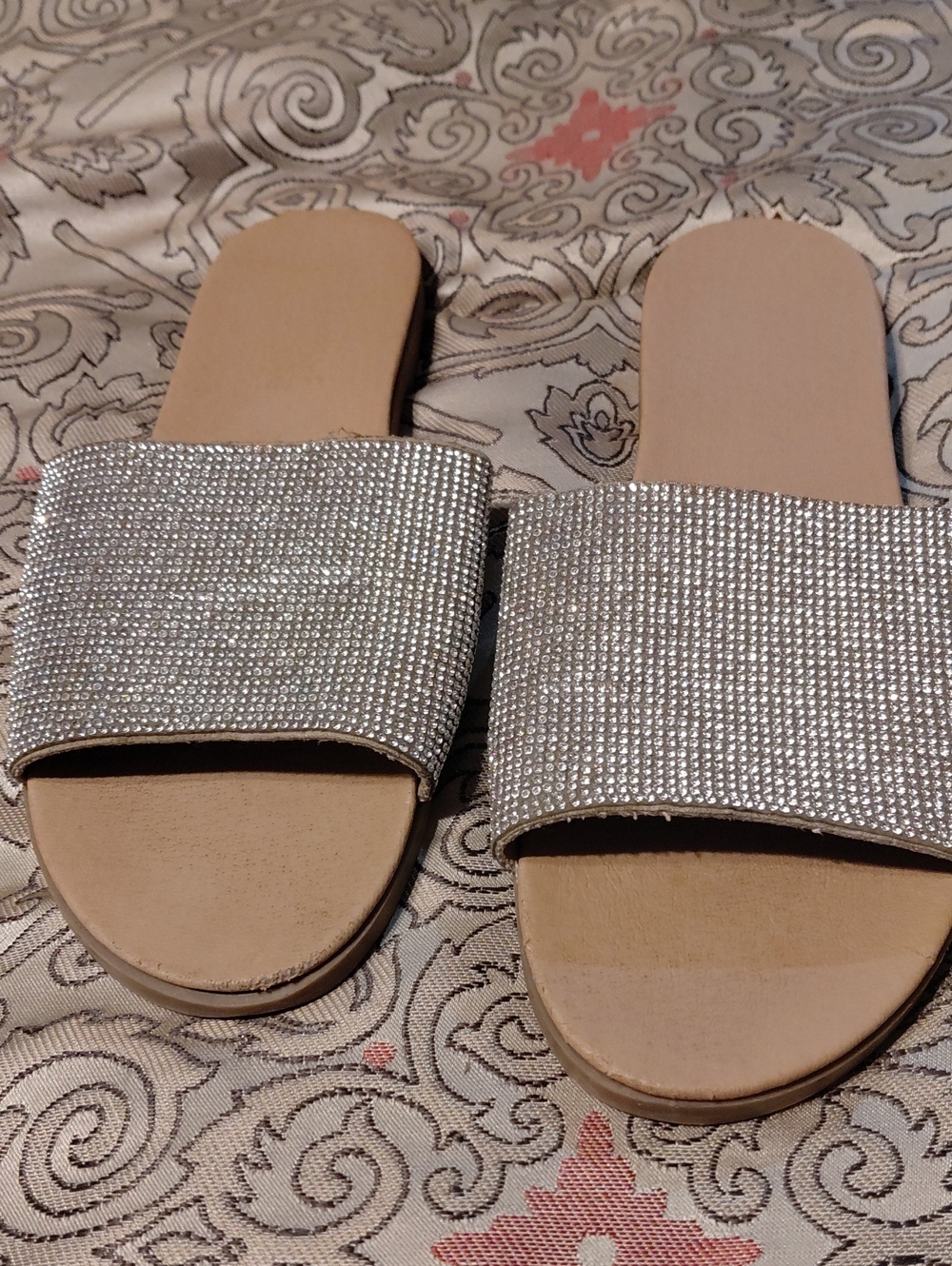 Women’s Sparkle Slide Sandals in Silver